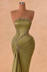 Charming Green Mermaid Strapless Beaded Column Sleeveless Satin Panel Train Ruffle Evening Dresses With Rhinestone